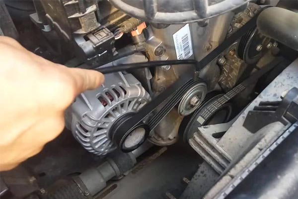 疏附转速传感器的工作原理是什么？